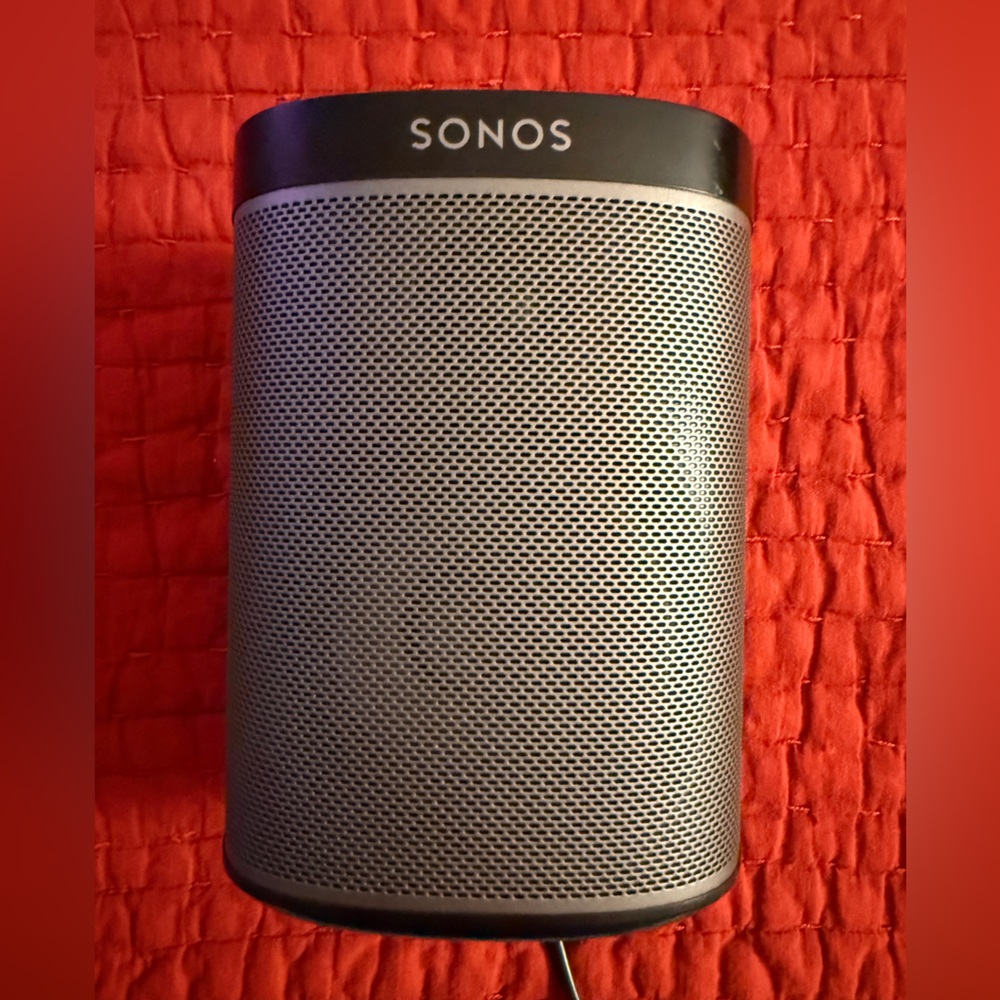 Sonos Model: Play:1 Wireless Speaker with Power Cord- Black - Tested Working!